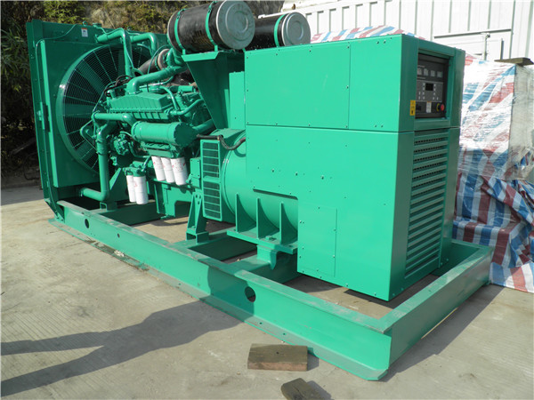 南平出租发电机 发电机组厂家：柴油发电机组的控制屏的作用是什么？