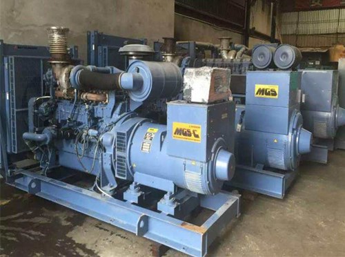 南平发电机组带负载降电压是什么原因照成的？