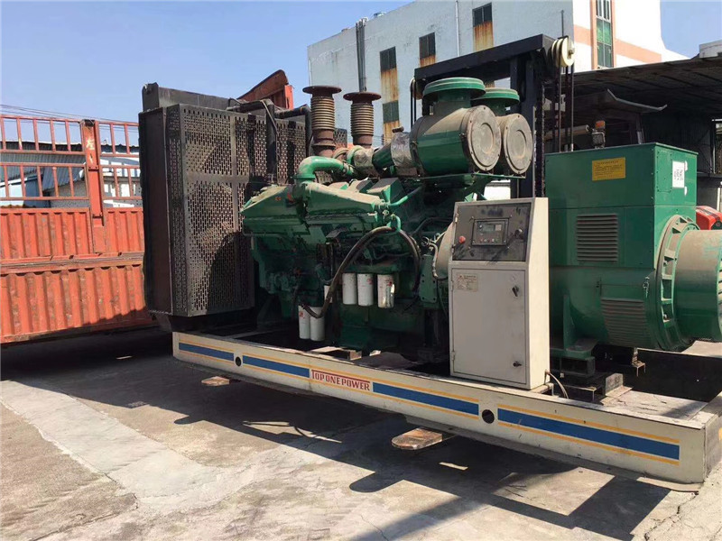 南平如何判断柴油发电机组的机油温度是否达到了合适的预热温度？